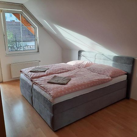Apartman Chiarita Nemsova Exterior photo